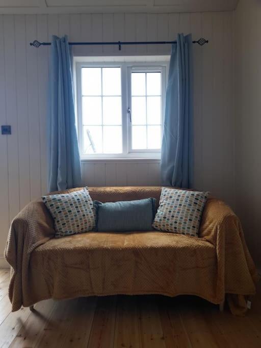 Ferienwohnung Dinky'S Den Coverack Exterior foto